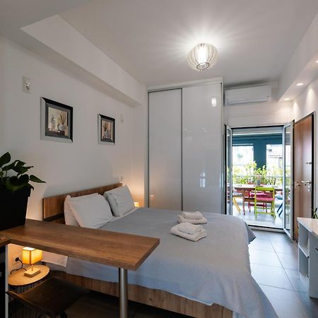 Modern Studio Apartment A Athens Luaran gambar